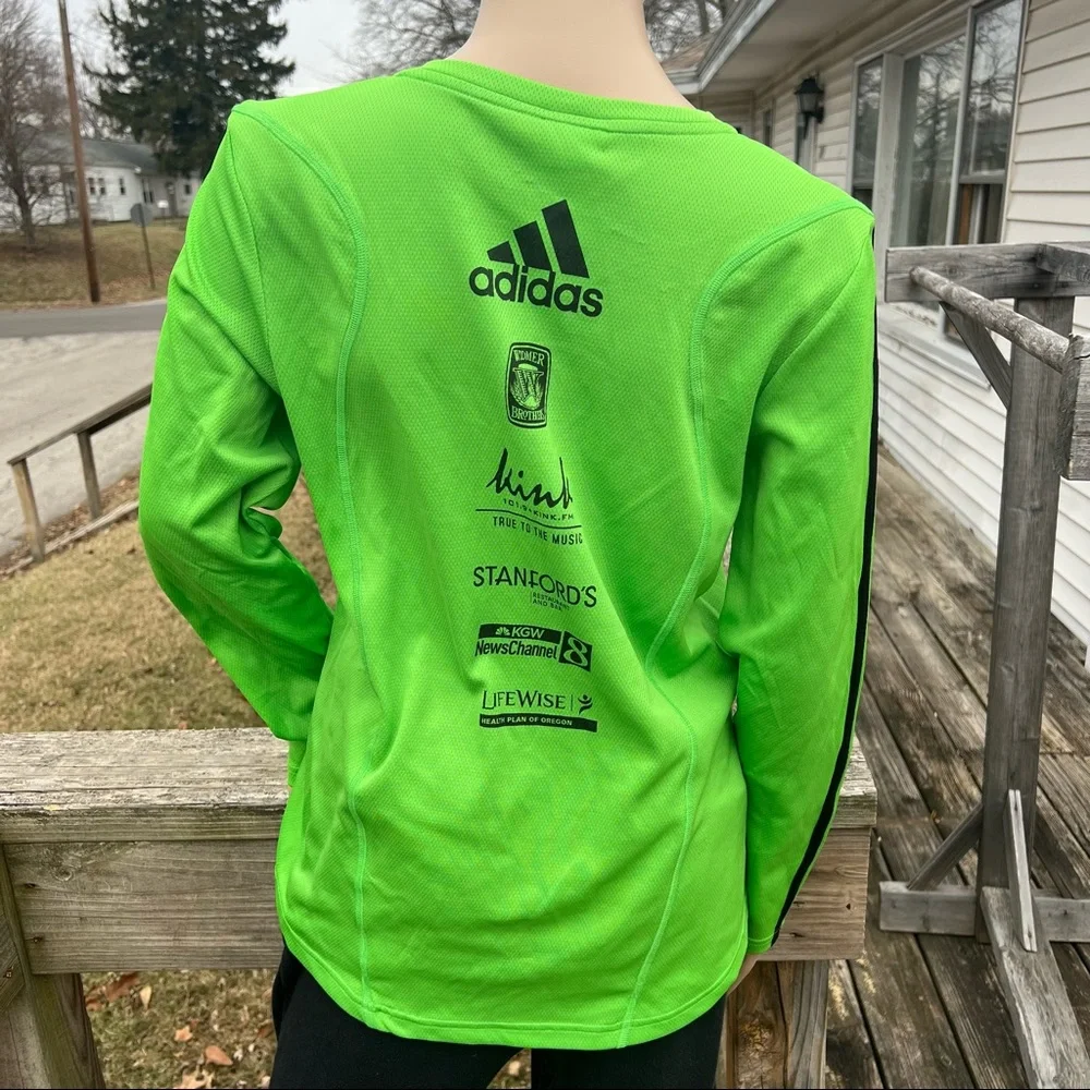 - Adidas Sz L Shamrock Run 3-Stripe Long Sleeve Fitness Top! EUC! - Picture 6 of 12